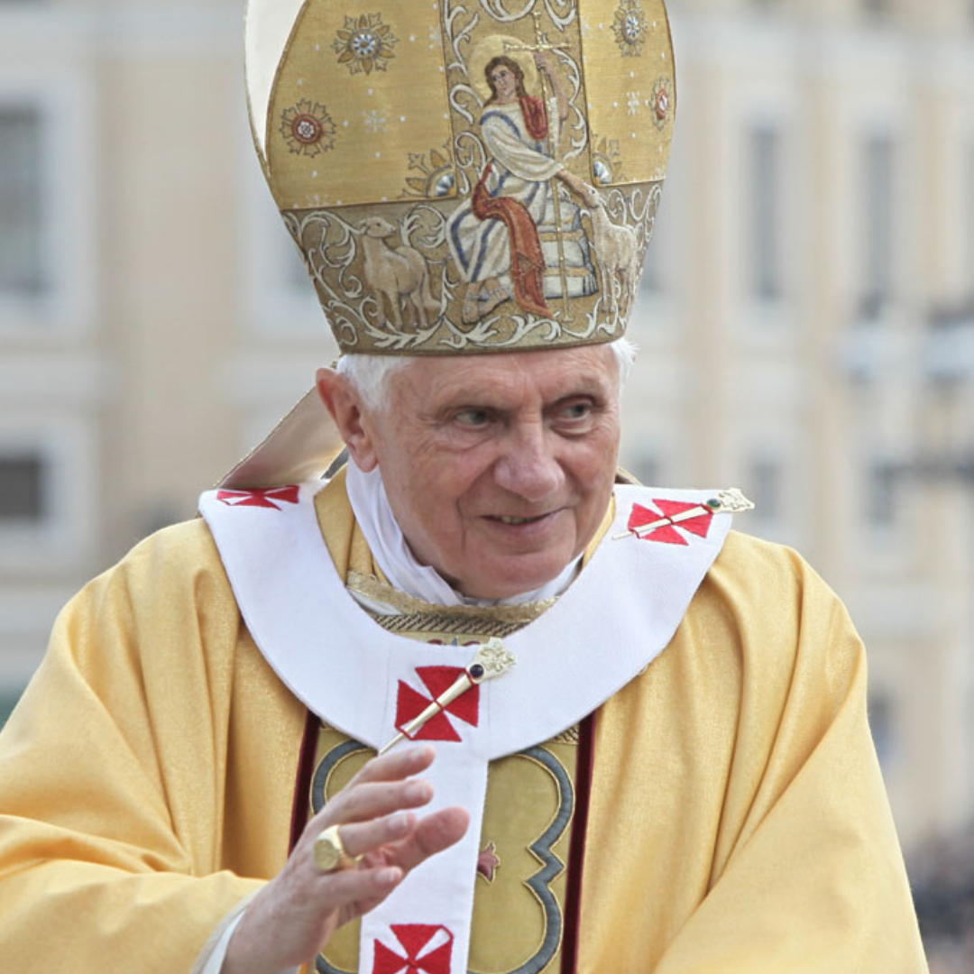 pope benedict xvi, joseph aloisius ratzinger, cardinal ratzinger, baby Jesus