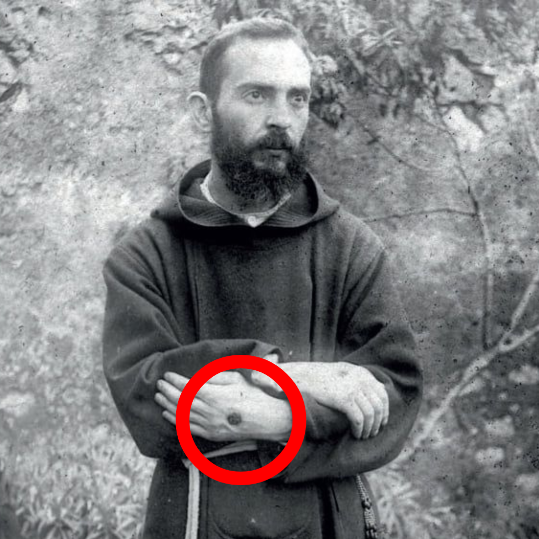 padre pio stigmata, padre pio hands, padre pio feast day, stigmata meaning, saints with stigmata