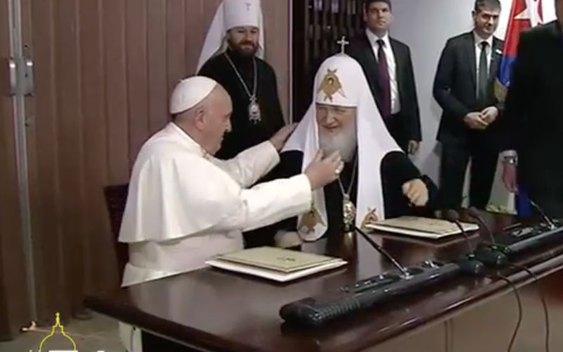"Brother, Finally!": Pope Meets Orthodox Patriarch of Moscow for First Time in 1000 Years