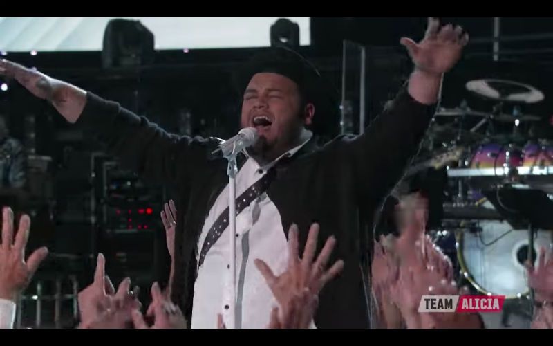 Heavenly Performance on "The Voice" Turns Into Worship Service on Prime Time