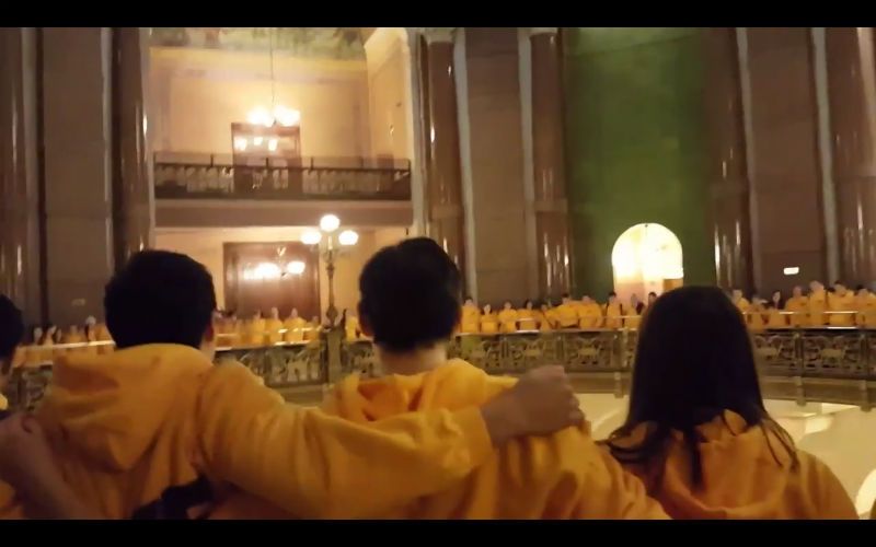 Breathtaking! Pro-Life Students Sing Enchanting Hymn in IL State Capitol