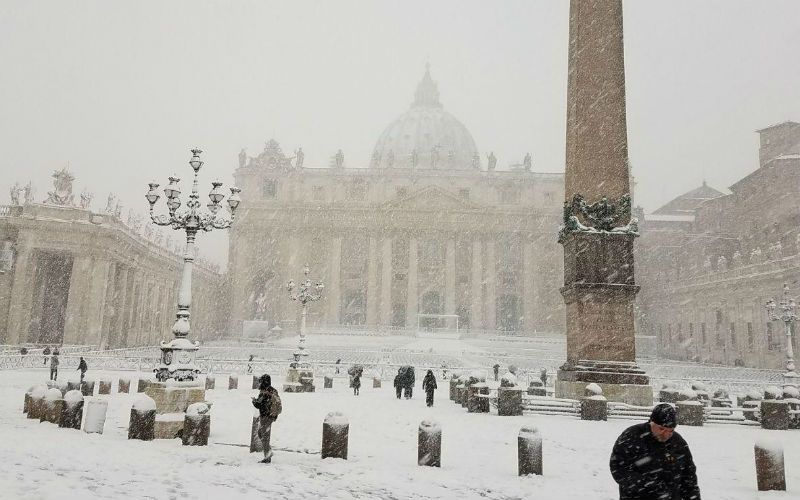 Rome Gets Rare Blanket of Snow! Beautiful Pictures and Videos Inside