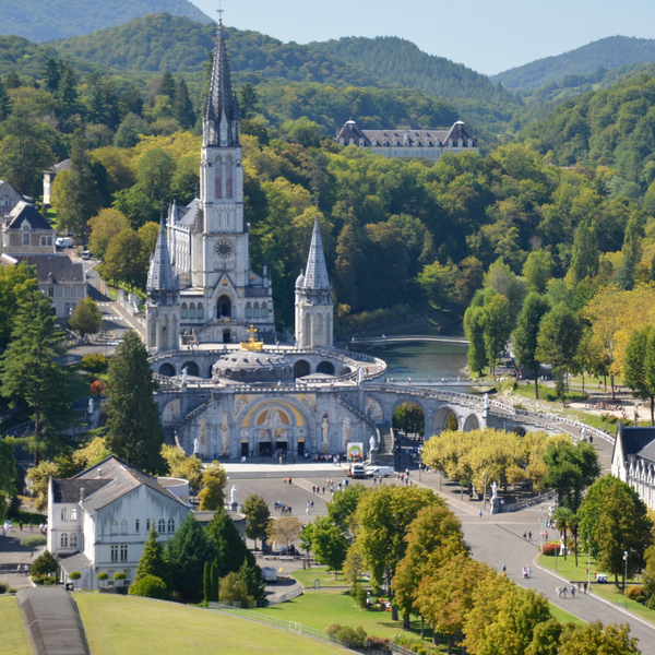 Your Complete Guide to Making a Lourdes Pilgrimage, Where Our Lady ...