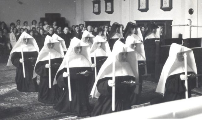 27 Fascinating Photos Of Pre-vatican Ii Catholicism