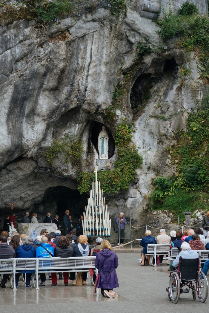 5 Beautiful Reasons to Love the Miraculous Devotion to Our Lady of Lourdes