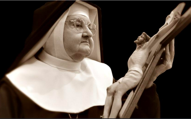 Feeling Discouraged? Try Mother Angelica's Prayer for Strength Through ...